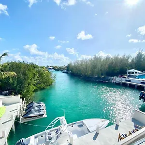  Resort Aqua Divina