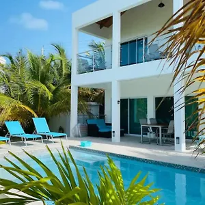  Aparthotel Modern At Grace Bay, Turks And Caicos Islands